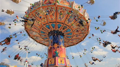 adrenalinová zábava na Oktoberfestu