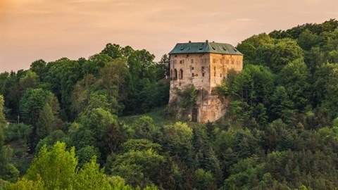 tajemná místa hradu Houska