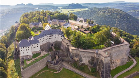 největší vojenská pevnost a hrad v Evropě