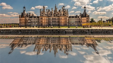 Chambord-tento zámek je vskutku královský...