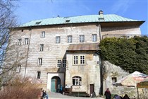 tajuplný hrad Houska