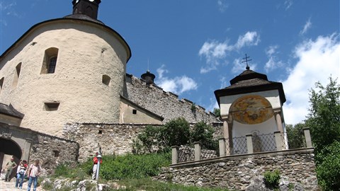 hrad Krásna Hôrka