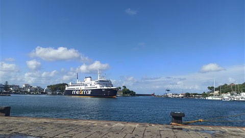 Neapolský záliv a smaragdový ostrov Ischia