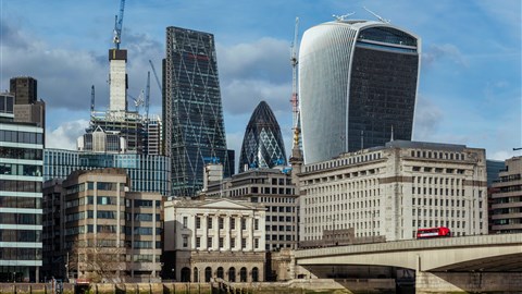 Moderní pulzující velkoměsto