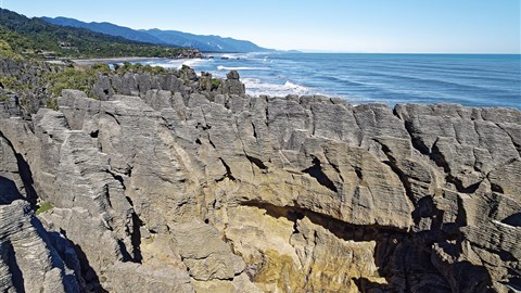 Přírodní úkaz připomínající naskládané palačinky