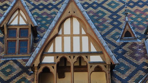 Unikátní střecha Hospice de Beaune